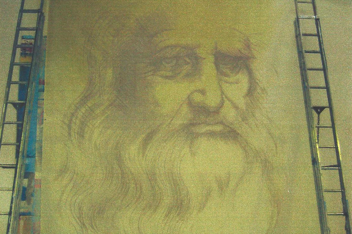 Leonardo Da Vinci artistic spraypainted mural