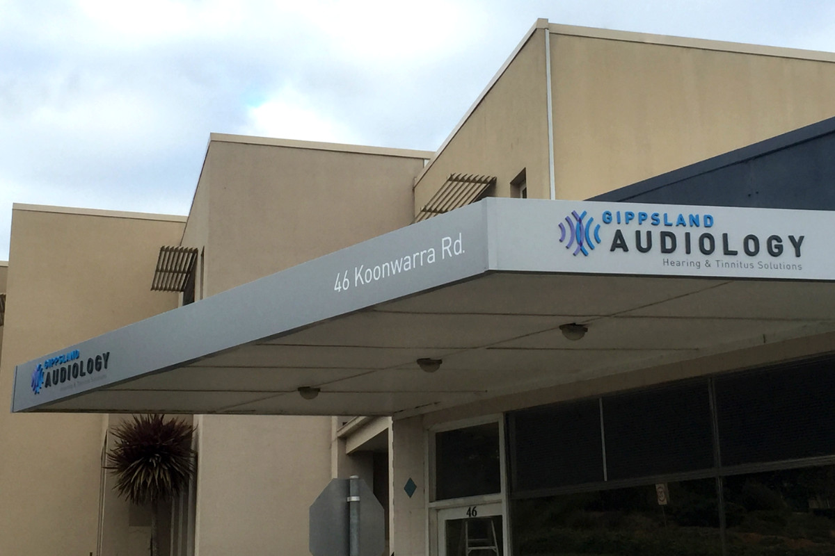 Gippsland Audiology clinic building signage by Signspec