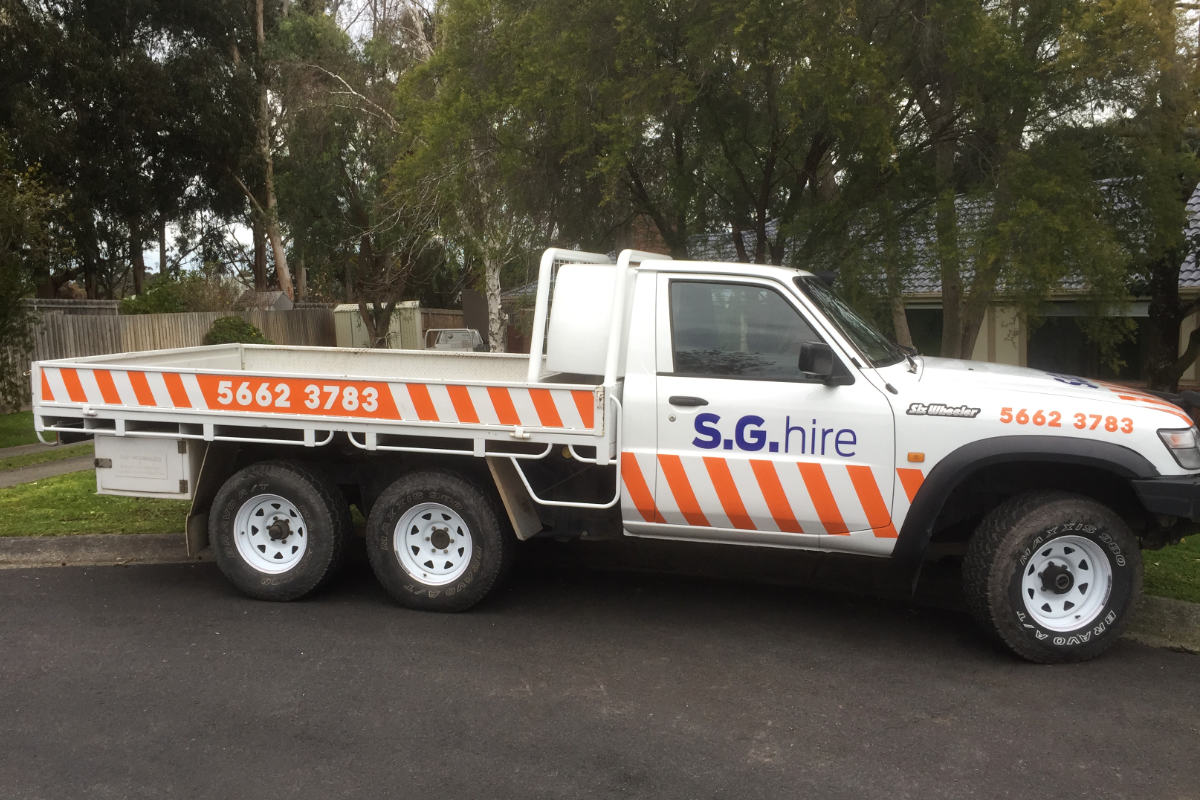 SG Hire ute signage by Signspec