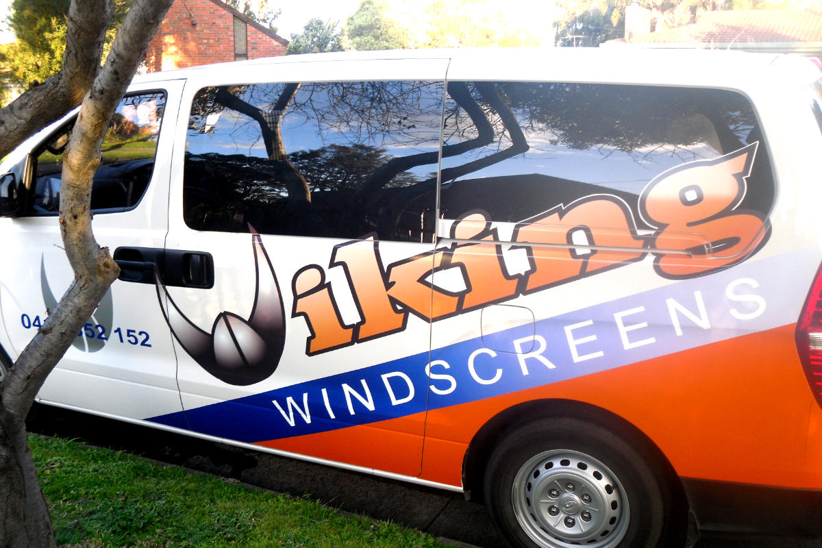 Vinyl van signage for windscreen repair business